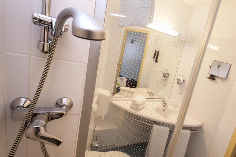 Bathroom 4, Deltour Hôtel Rodez Bourran, Aveyron