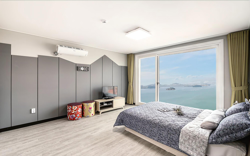 Bedroom 3, Blooming Pension, Yeosu