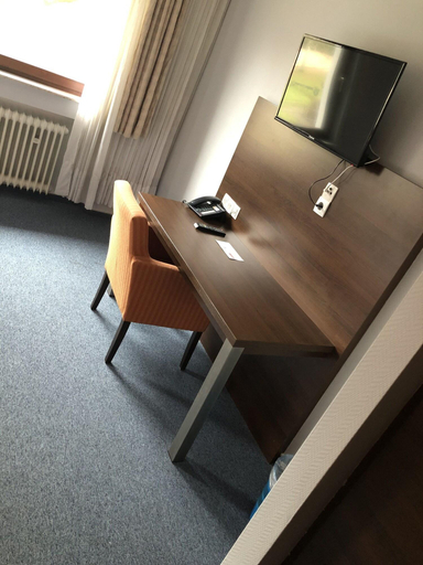 Bedroom 5, Parkhotel Lindenhof, Offenbach am Main