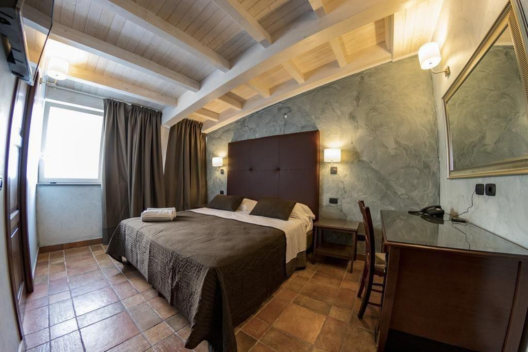 Others 5, Hotel Capomulini Dimora Storica, Catania