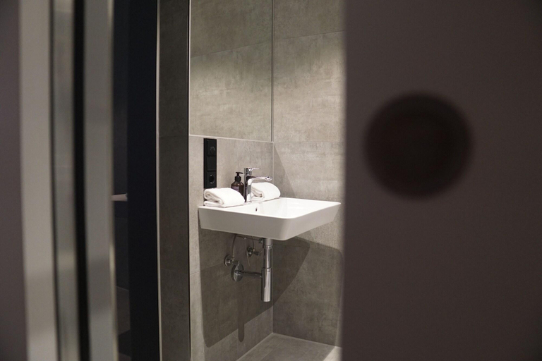 Bathroom 4, Hotel Ma Hldorf, Mühldorf am Inn