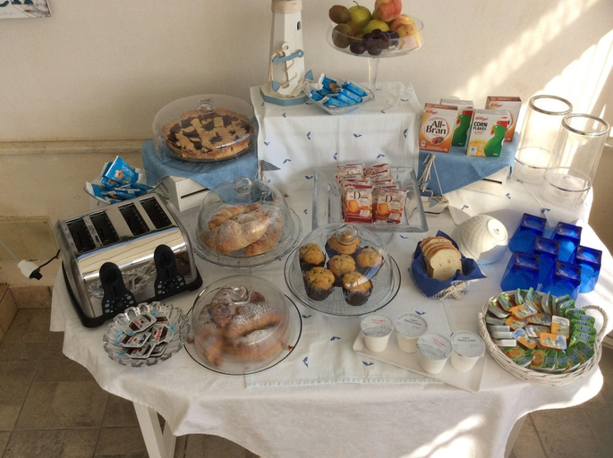 Food & Drinks 5, Sulla Battigia B&B, Palermo