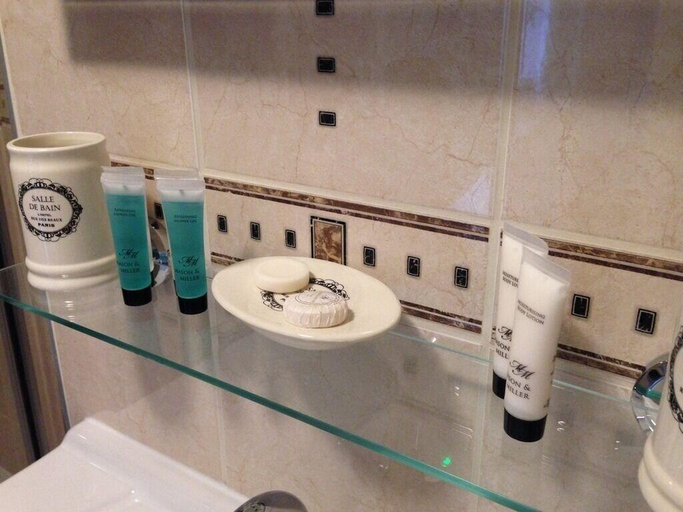 Bathroom, Mildmay Arms, Somerset