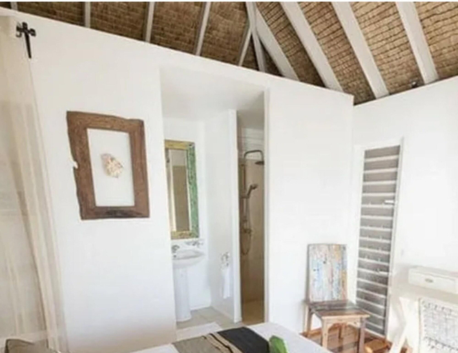 Bedroom 2, Moorea Beach Lodge