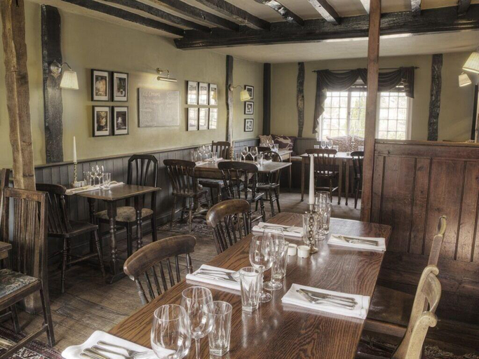 Food & Drinks 4, The George & Dragon, Wiltshire