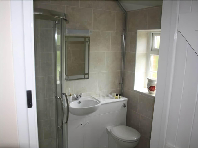 Bathroom 4, Home Farm, Wiltshire