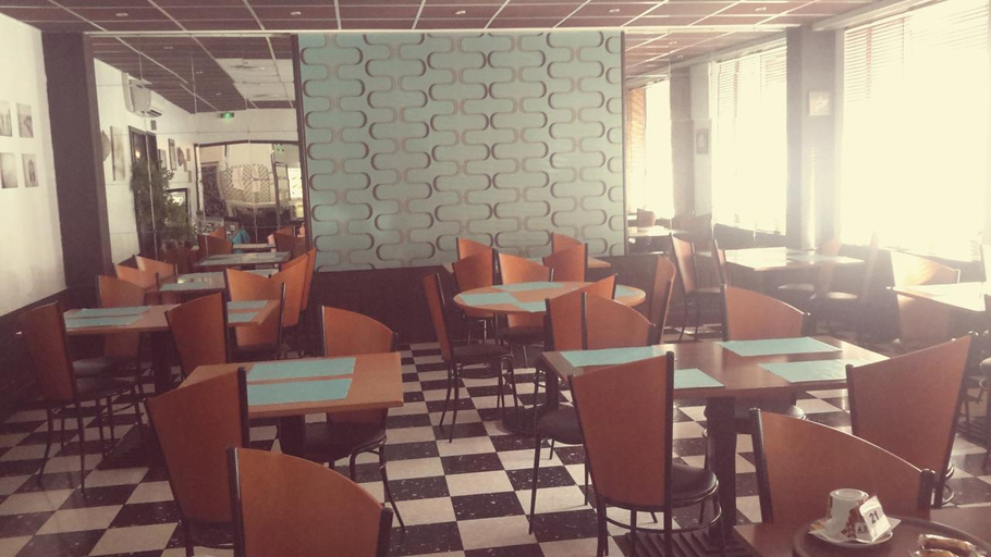 Food & Drinks, Cit’Hotel DU MIDI, Aude