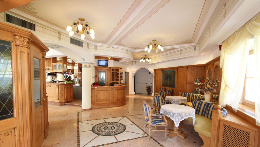 Public Area 3, Hotel Europa, Trento