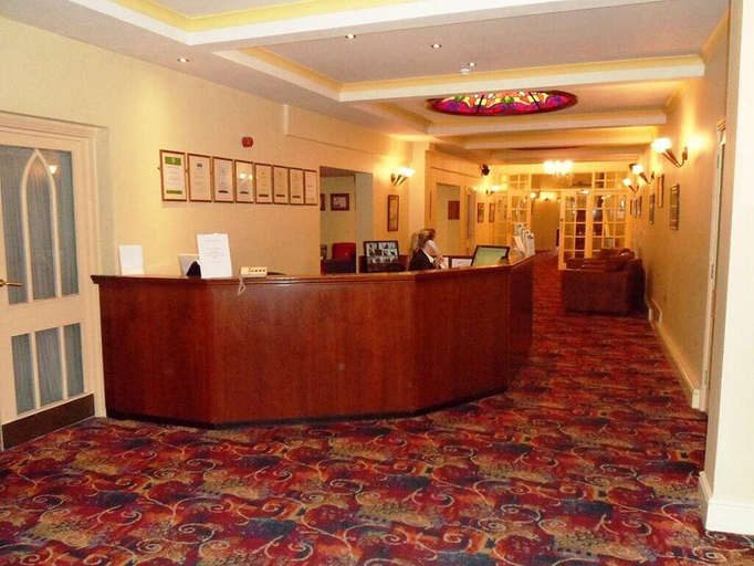 Public Area 2, Three Queens Hotel, Staffordshire