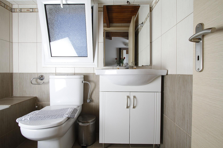 Bathroom 3, Nirikos Hotel, Ionian Islands