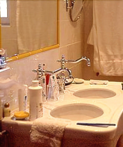 Bathroom 3, Le Mas des Carassins, Bouches-du-Rhône
