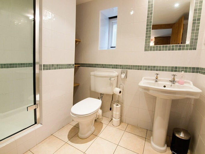 Bathroom, Rushop Hall, Derbyshire