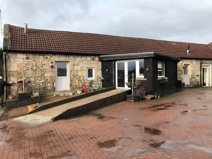 Exterior & Views, Riggend farm bed and breakfast, North Lanarkshire