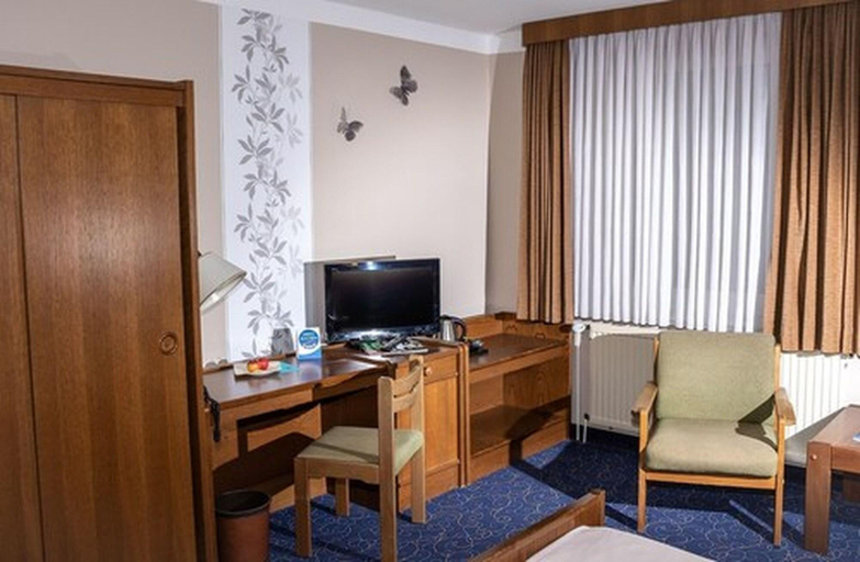 Bedroom 3, Kiek In Hotel Zur Einkehr, Stade