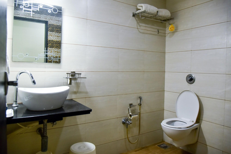 Bathroom 5, Hotel Tulsi Residency, Kachchh