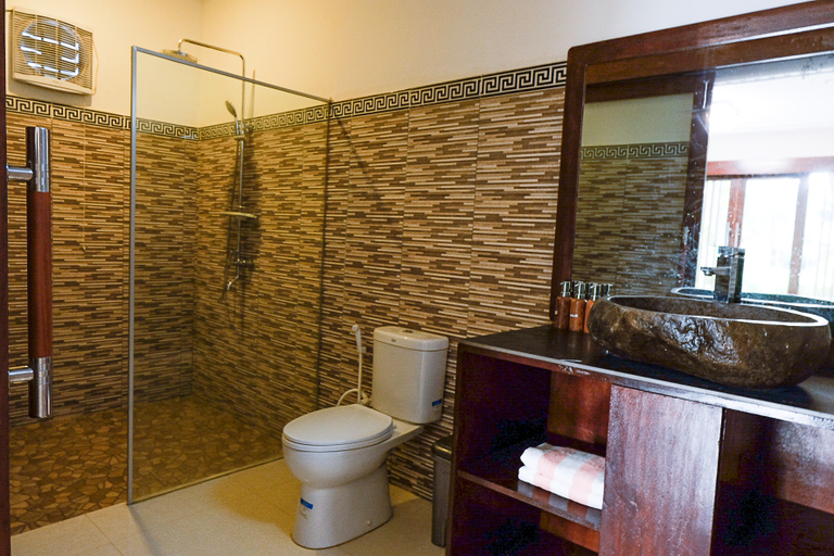 Bathroom 5, Aldi's Bungalow, Lombok