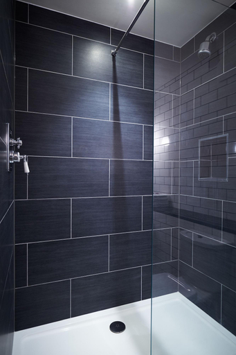 Bathroom 4, The Great House At Sonning, Oxfordshire