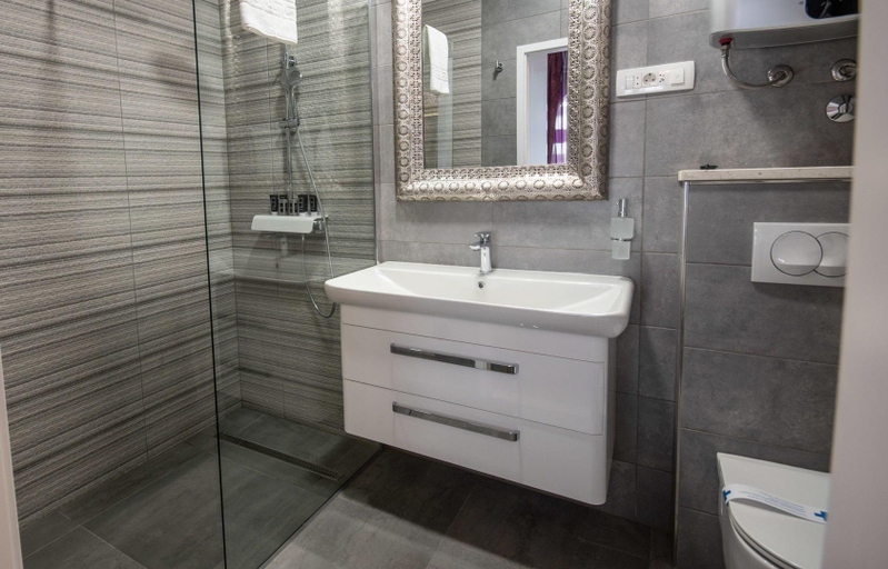 Bathroom 3, Center Luxury Rooms 3, Split