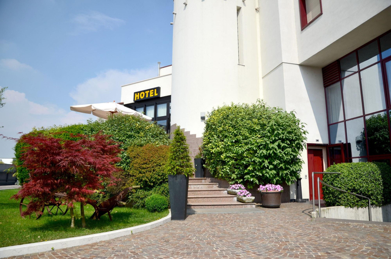 Exterior & Views 2, Hotel HDomus, Verona
