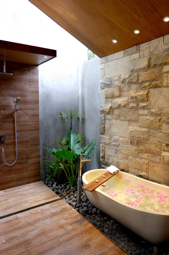 Bathroom 24