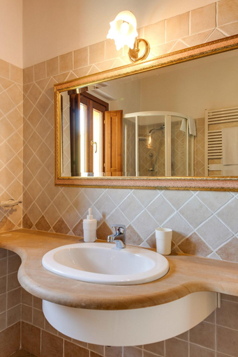 Bathroom 5, La Vecchia Stazione Ghibullo, Ravenna