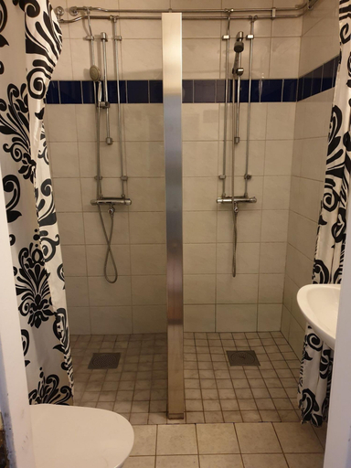 Bathroom 4, STF Visby Hamn Vandrarhem, Gotland