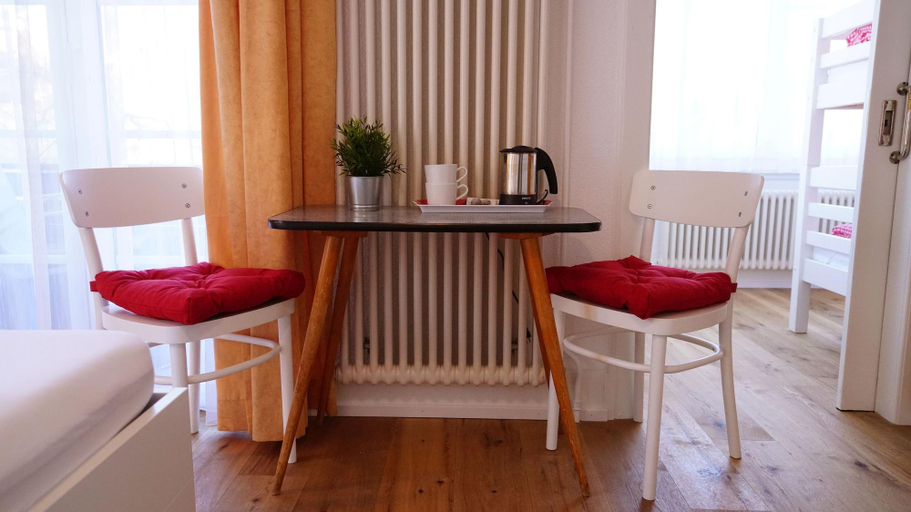 Bedroom 3, Adventure Guesthouse, Interlaken