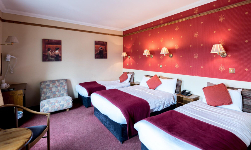 Bedroom 3, Failte Hotel