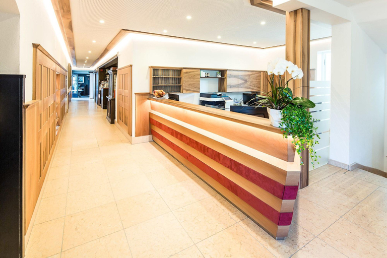 Public Area, Haus am Hang, Bolzano