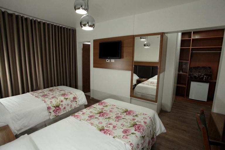 Bedroom 3, Itaimbé Palace Hotel, Santa Maria
