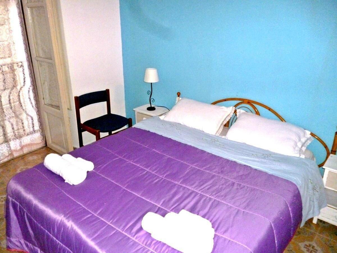 Bedroom 3, B&B I Cinque Continenti, Palermo