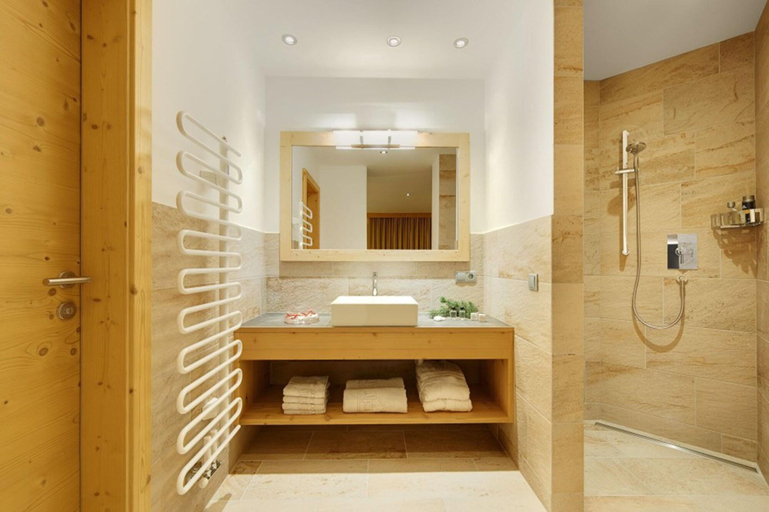 Bathroom 4, Alpin Stile Hotel, Bolzano