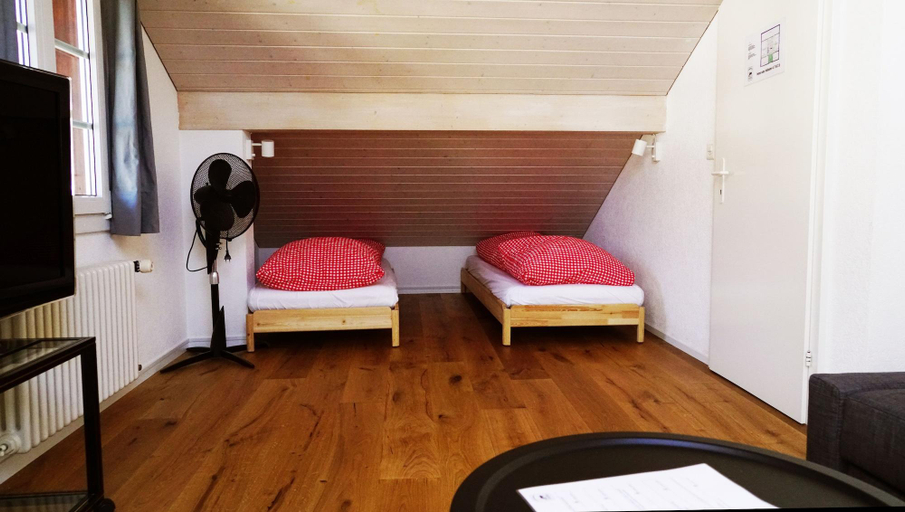 Bedroom 3, Adventure Guesthouse, Interlaken