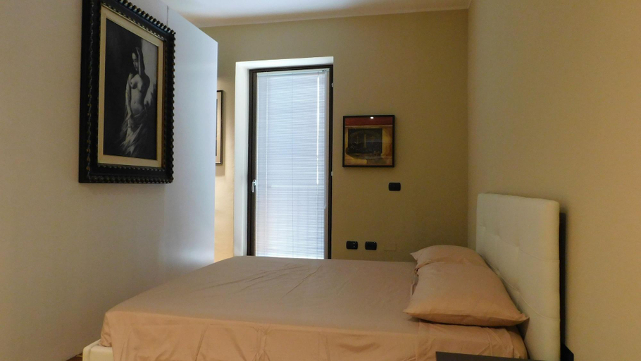 Bedroom 2, Garden Apartment, Verona