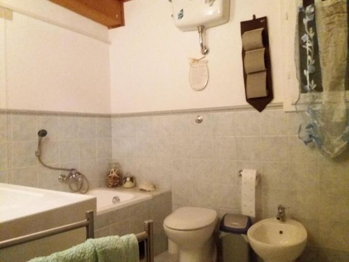 Bathroom 5, La Maison del Corso B&B, Pisa
