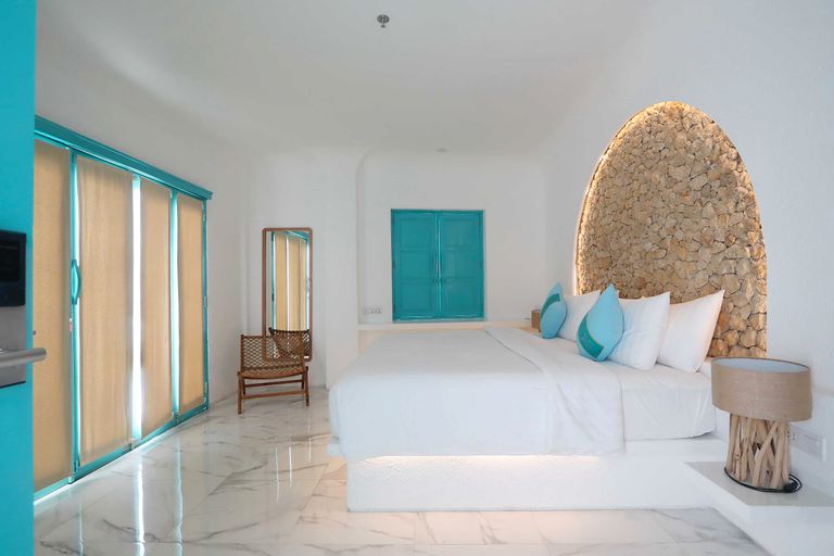 Bed 8