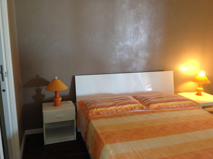 Bedroom 2, Beach Club Ippocampo, Foggia