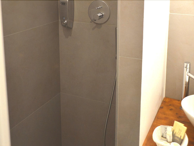 Bathroom 3, B&B Acqua di Sale, Foggia