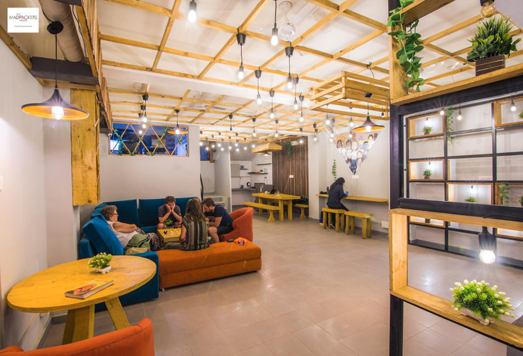 Public Area, Madpackers Hostel Agra, Agra