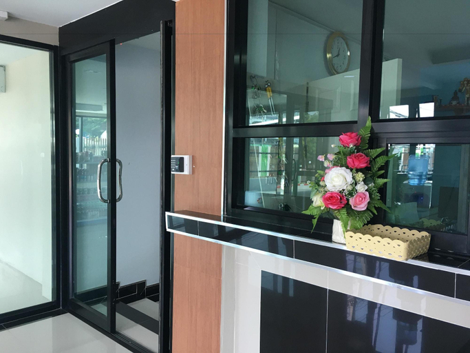 Public Area 2, Sutharnlai Apartment, Muang Suphanburi