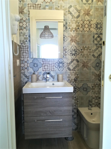 Bathroom 4, Casa Malò, Napoli