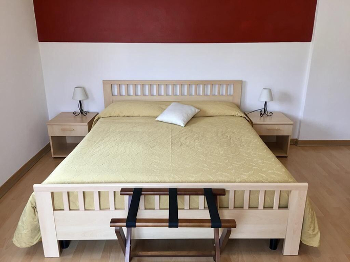 Bedroom 2, La Lanterna, Verona