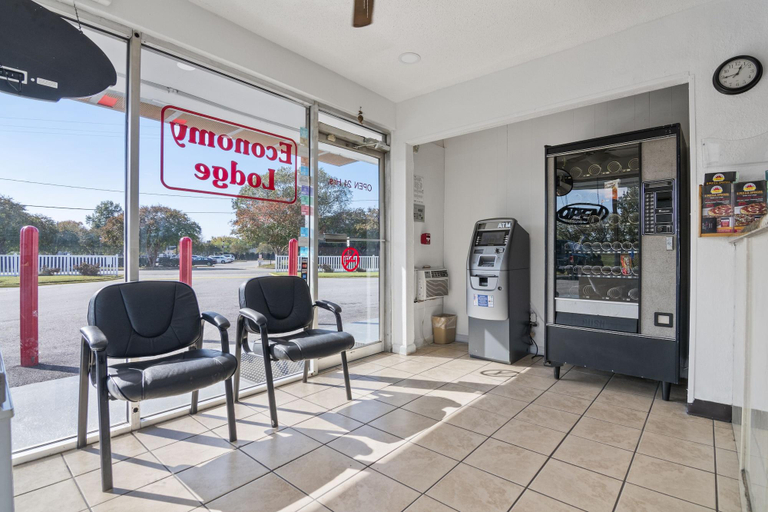 Public Area, Economy Lodge, Portsmouth