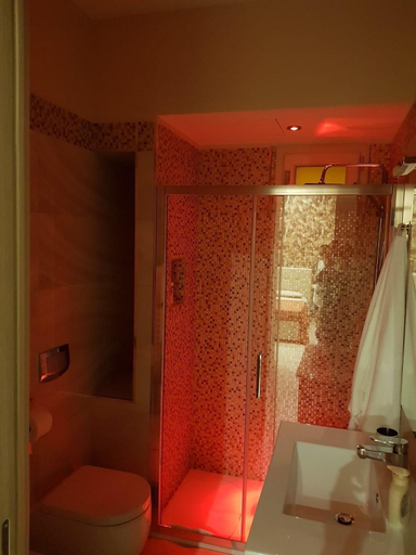 Bathroom 3, Le Cale' B&B, Foggia