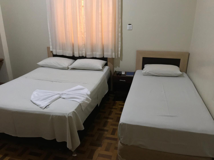 Bedroom 3, Figueira Palace Hotel, Dourados