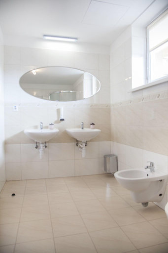 Bathroom 4, Hotel Eminent, Malacky