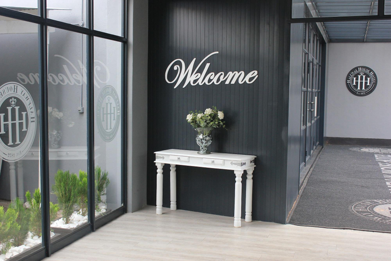 Public Area 2, The Halfway House Hotel, Frances Baard
