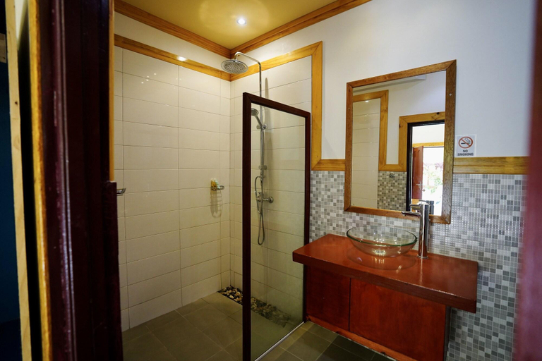 Bathroom 5, Veli Beach Inn, North Ari Atoll