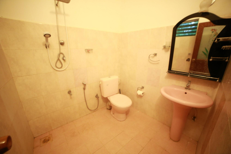 Bathroom, Indi Rose Garden, Hingurakgoda