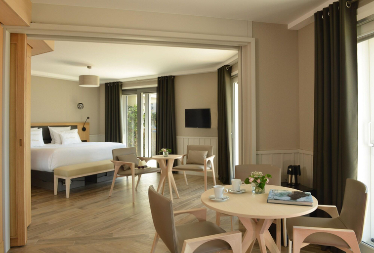 Bedroom 2, Hôtel Les Vikings, Loire-Atlantique